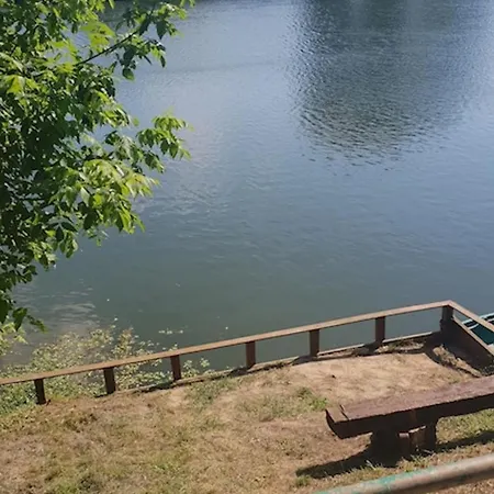 Familial Avec Jardin Et Vue Sur A Clairac, 80 M² *