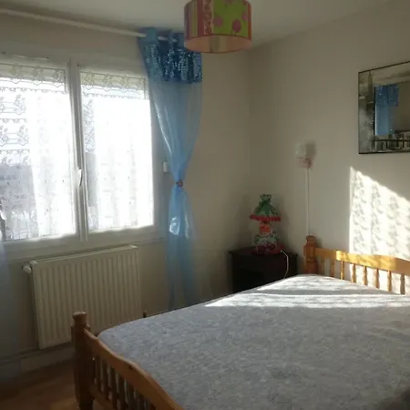 Апартаменты Familial Avec Jardin Et Vue Sur A Clairac, 80 M² *