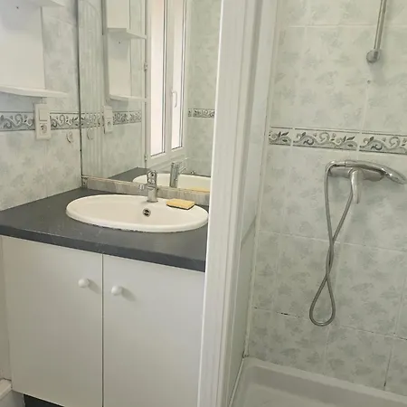 Familial Avec Jardin Et Vue Sur A Clairac, 80 M² Lejlighed *