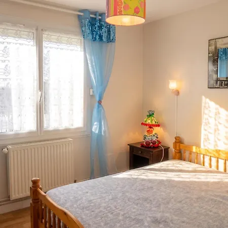 Lejlighed Familial Avec Jardin Et Vue Sur A Clairac, 80 M² *
